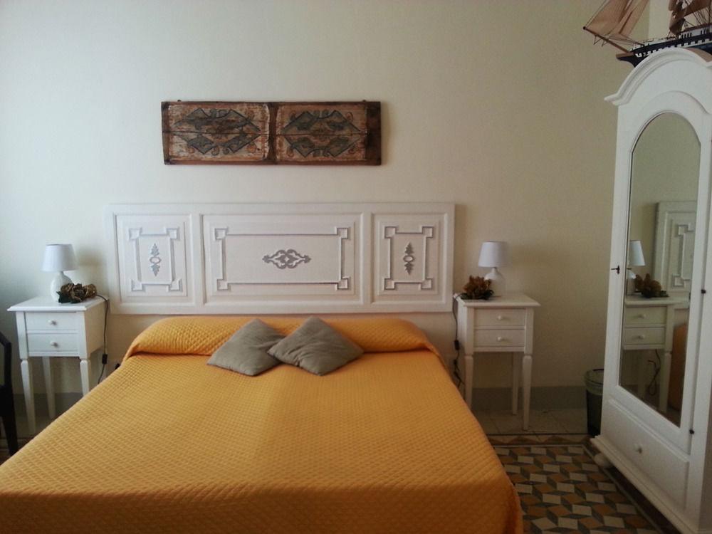 Bed & Breakfast Belveliero - Il Capitano 3*